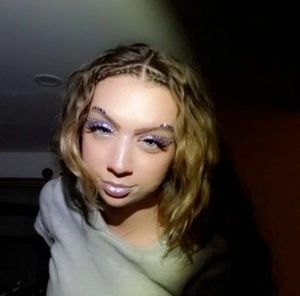 Meet your Posher, Macaylae